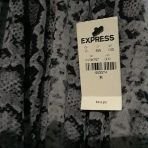 NWT Express A line tank - Picture 2 of 2